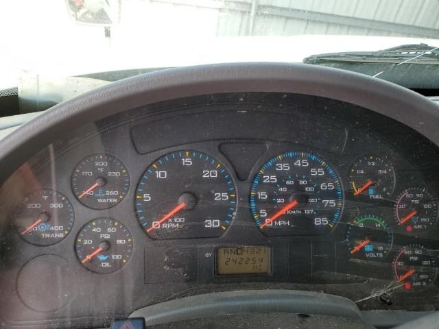 2002 International 4000 4300