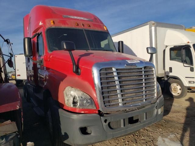 2015 Freightliner Cascadia 125