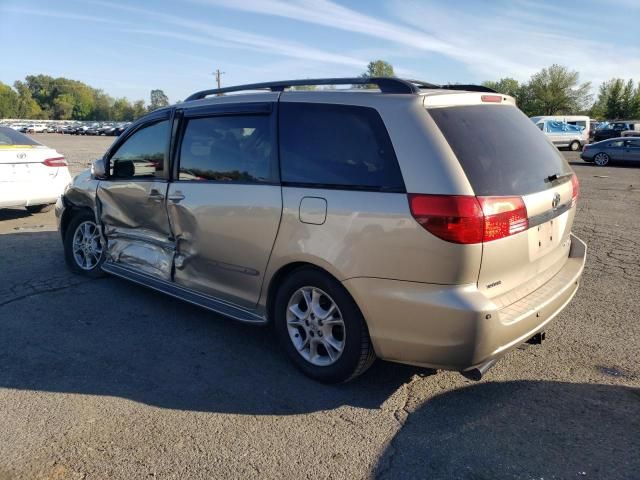 2004 Toyota Sienna XLE