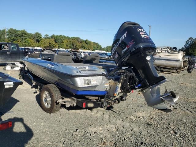 2008 Triton Boat