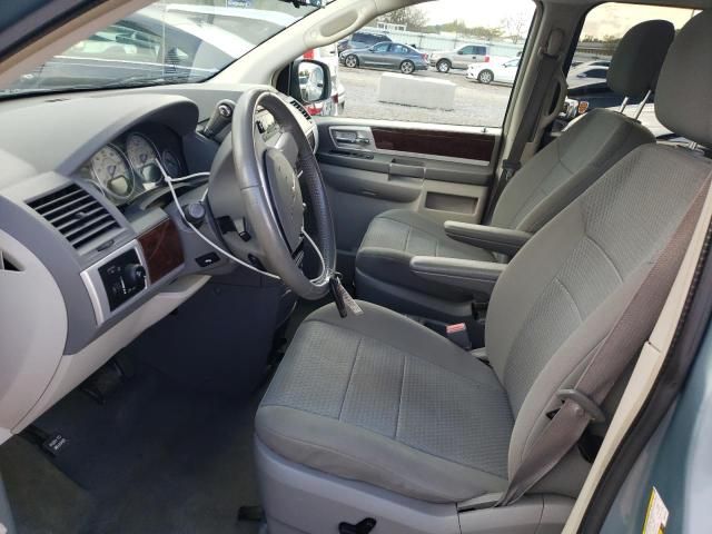 2010 Chrysler Town & Country Touring