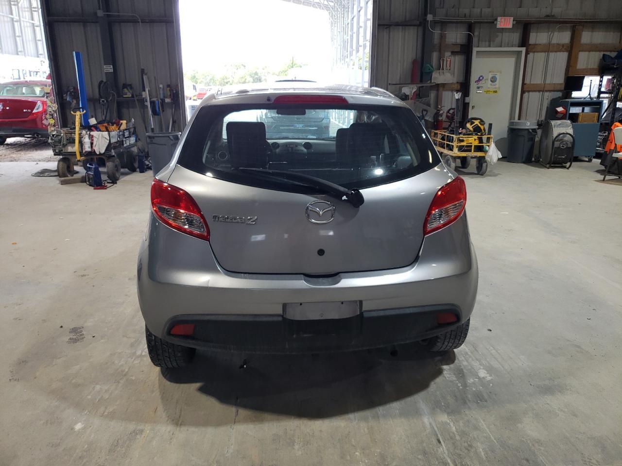 2014 Mazda 2 Sport