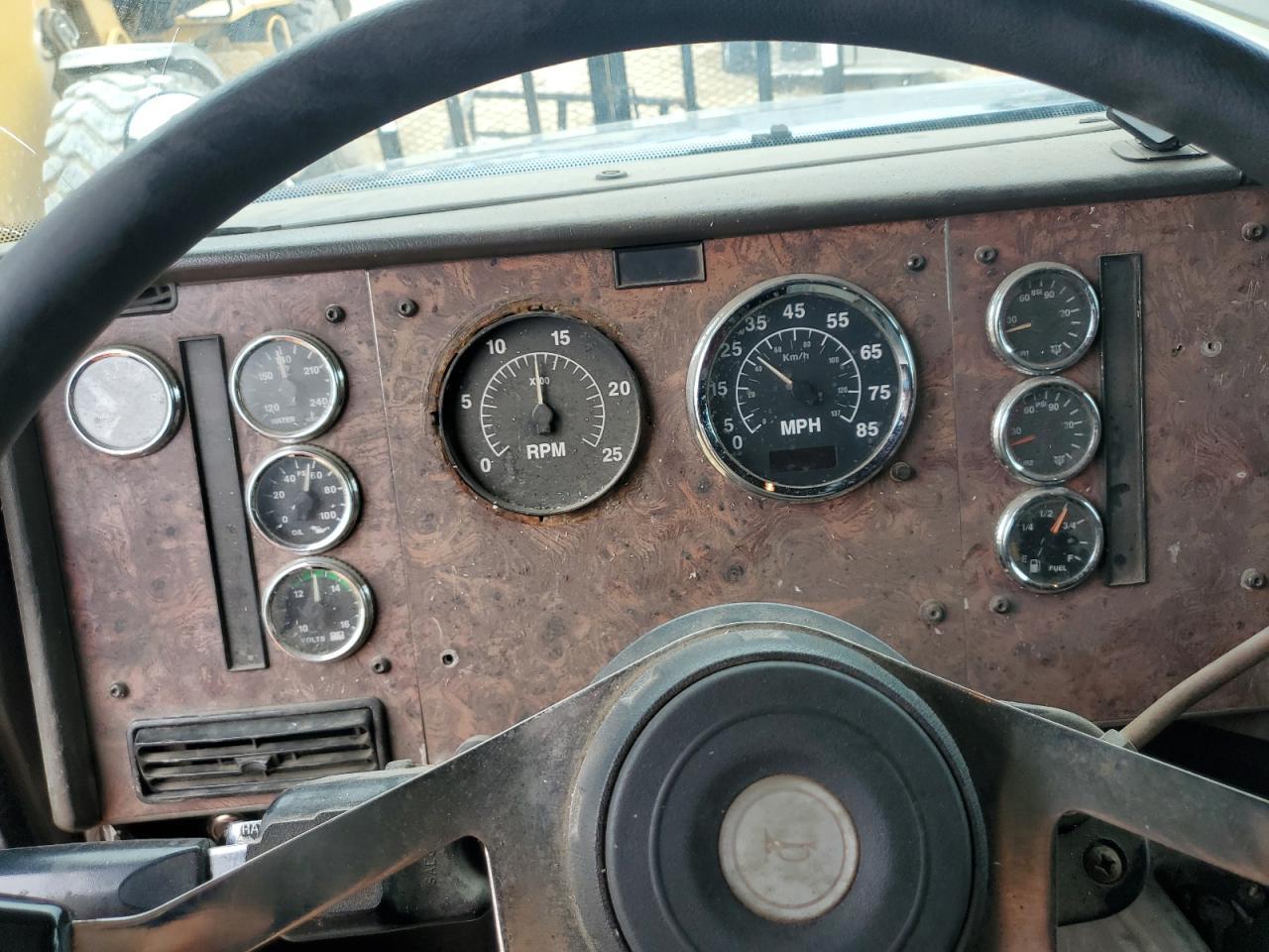 2001 International 9400 9400I