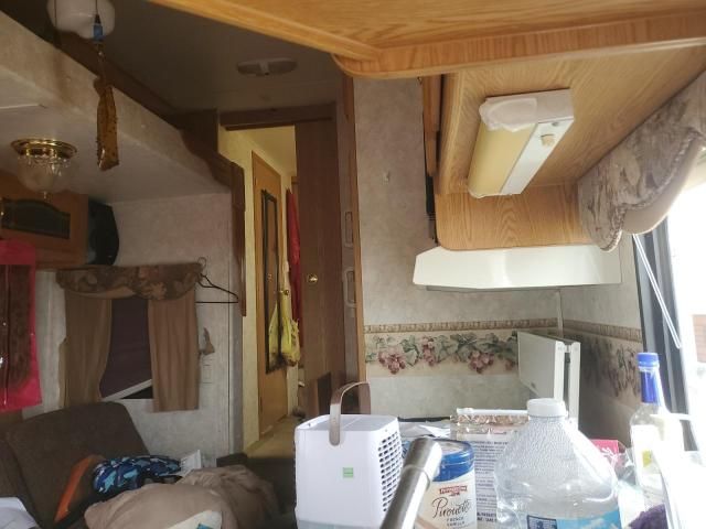 2003 Montana Trailer
