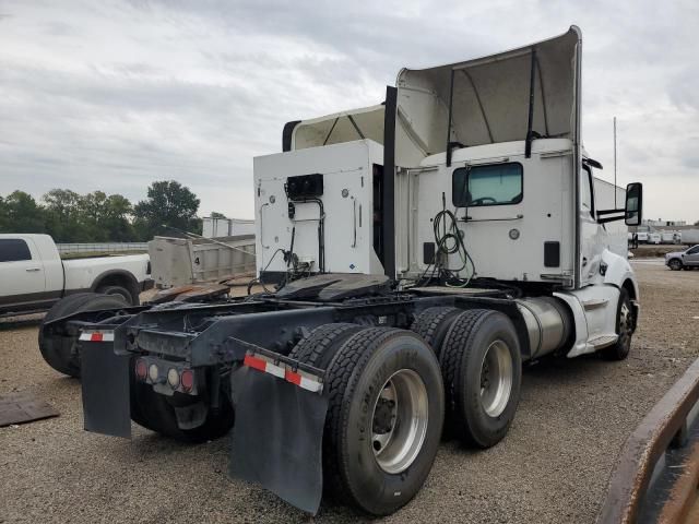 2019 Kenworth Construction T680