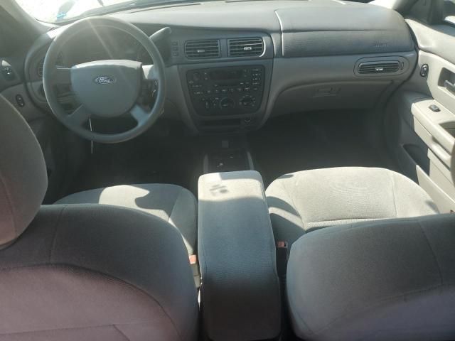 2005 Ford Taurus SE