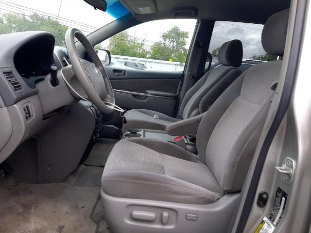 2006 Toyota Sienna CE