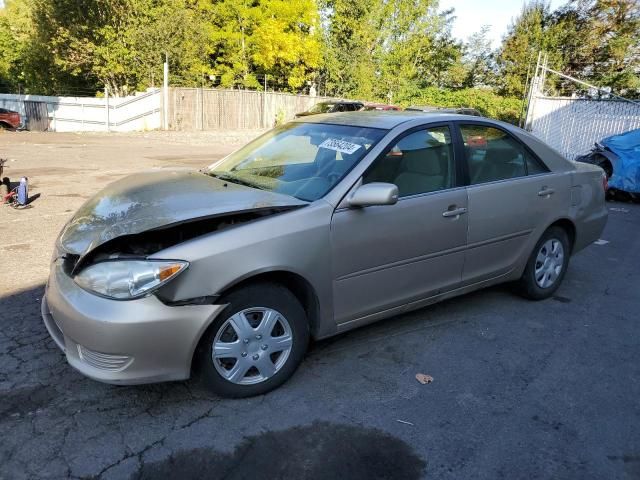 2005 Toyota Camry LE