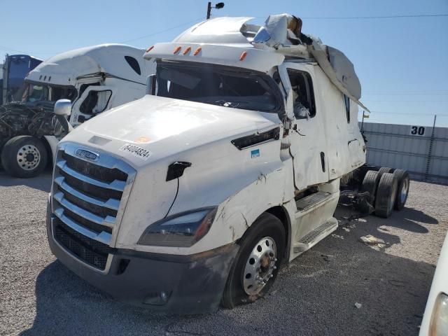 2019 Freightliner Cascadia 126