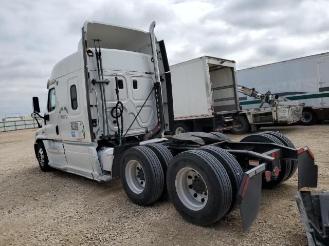 2013 Freightliner Cascadia 125