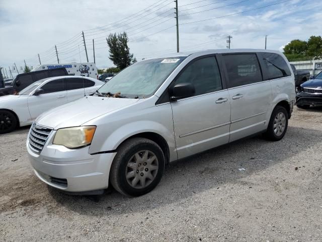 2009 Chrysler Town & Country LX