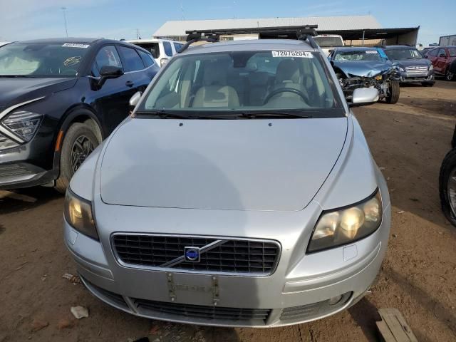 2005 Volvo V50 T5