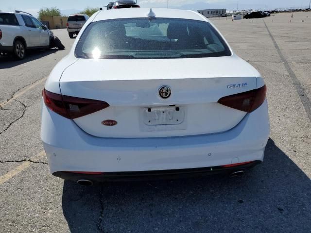 2021 Alfa Romeo Giulia Sport