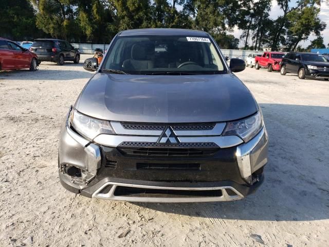 2020 Mitsubishi Outlander SE