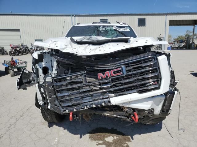 2024 GMC Sierra K2500 AT4