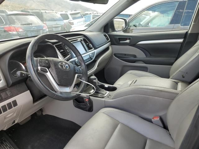 2019 Toyota Highlander SE