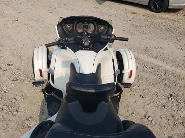 2016 Can-Am Spyder Roadster RT