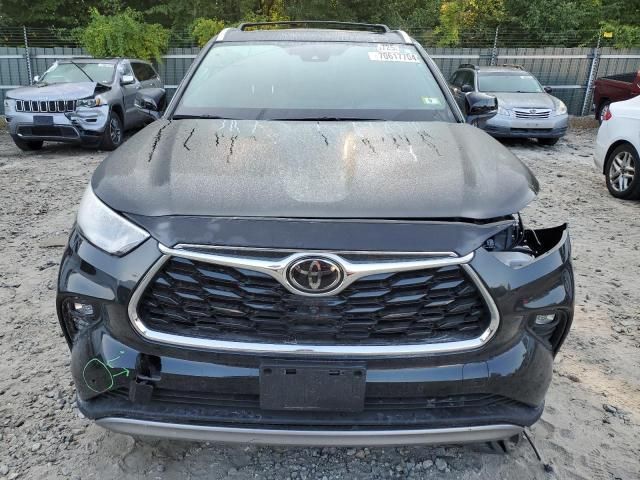 2021 Toyota Highlander Platinum