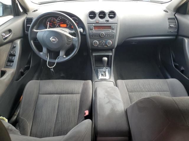 2010 Nissan Altima Base