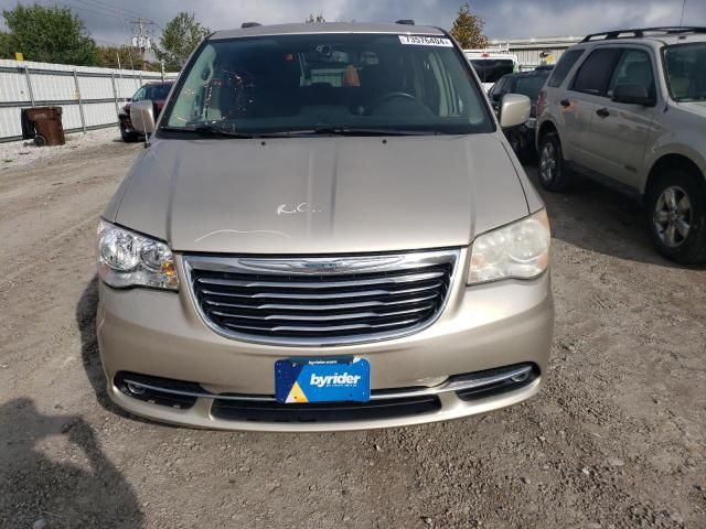 2014 Chrysler Town & Country Touring