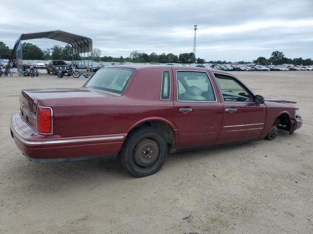 1997 Lincoln Town Car Signature