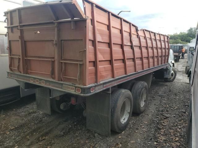 2004 Freightliner Medium Conventional FL80