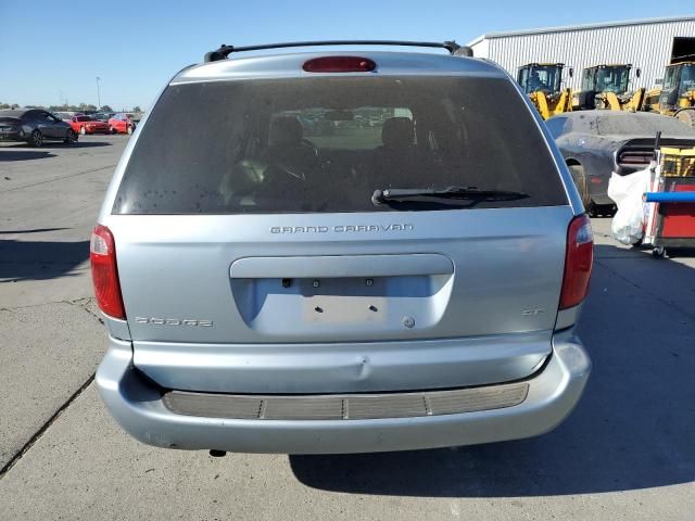 2005 Dodge Grand Caravan SE