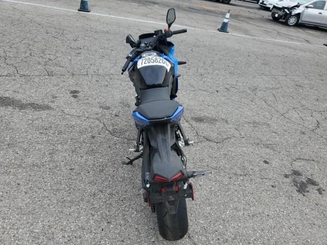 2024 Suzuki GSX800 F