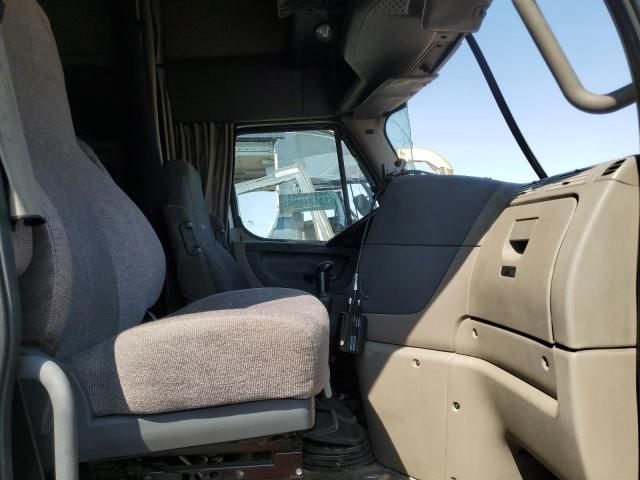 2016 Freightliner Cascadia 125