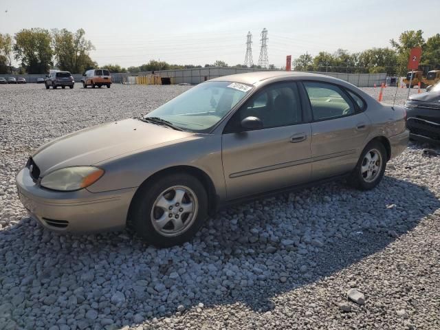 2005 Ford Taurus SE