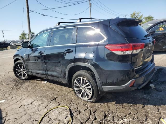 2017 Toyota Highlander SE