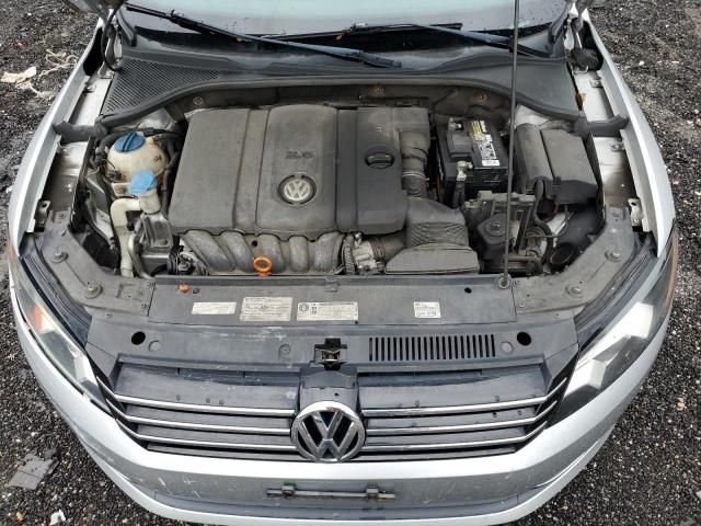 2012 Volkswagen Passat SE