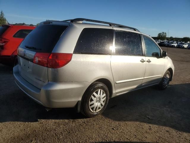 2010 Toyota Sienna CE