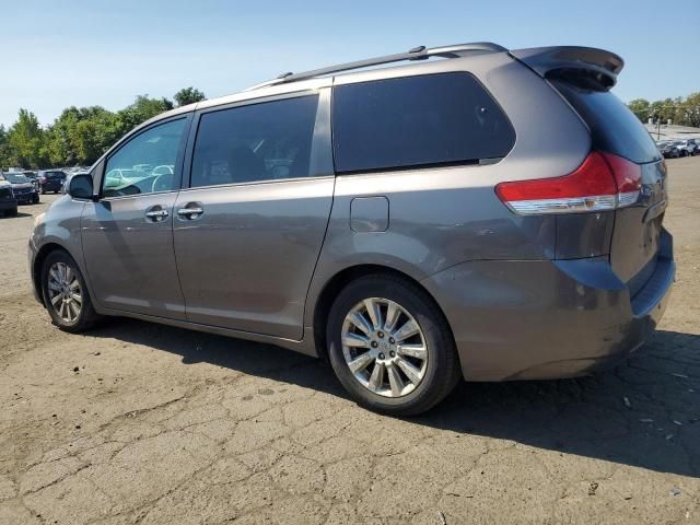 2011 Toyota Sienna XLE