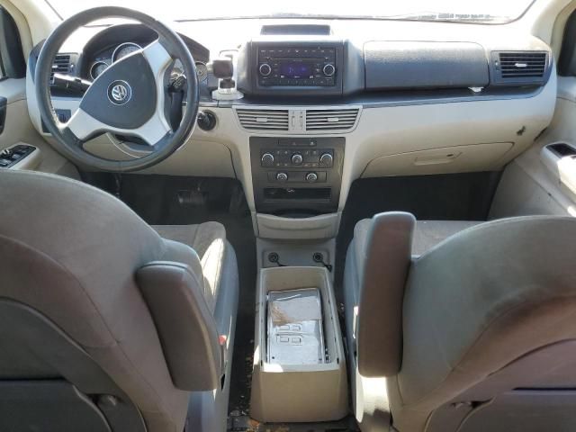 2009 Volkswagen Routan SE