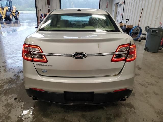 2013 Ford Taurus SE