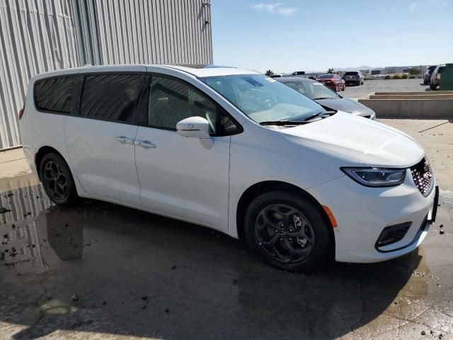 2022 Chrysler Pacifica Hybrid Limited