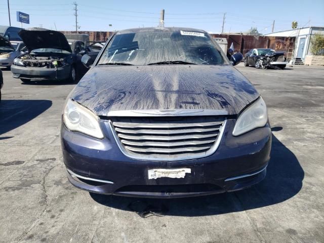 2013 Chrysler 200 LX