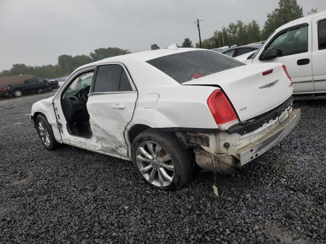 2016 Chrysler 300 Limited