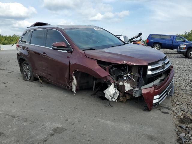 2018 Toyota Highlander SE