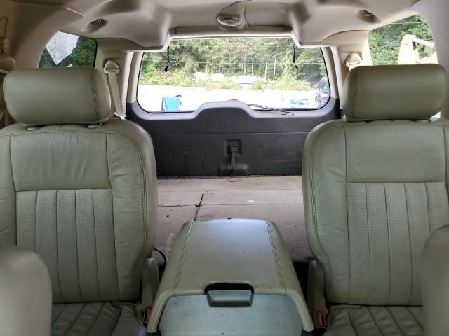 2004 Lincoln Navigator