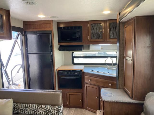 2017 Coachmen Freedom EX