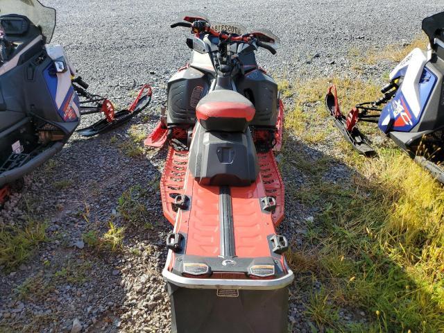 2022 Lynx Snowmobile
