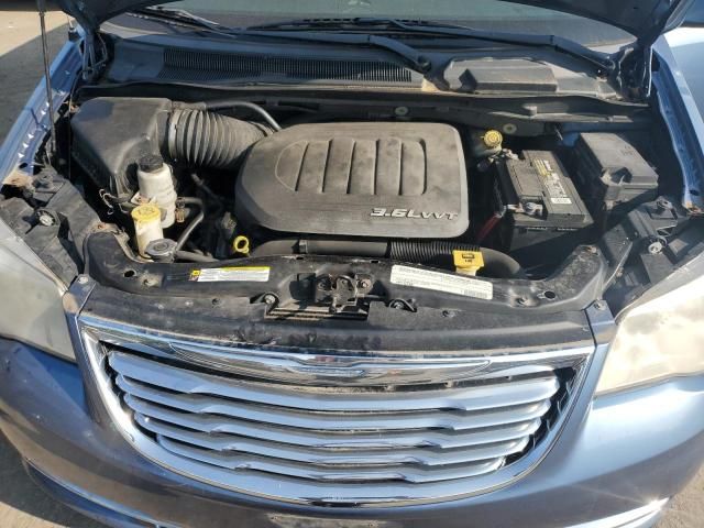 2011 Chrysler Town & Country Touring