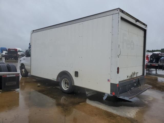 2021 Ford Econoline E350 Super Duty Cutaway Van