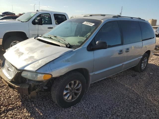 2000 Chrysler Town & Country LX