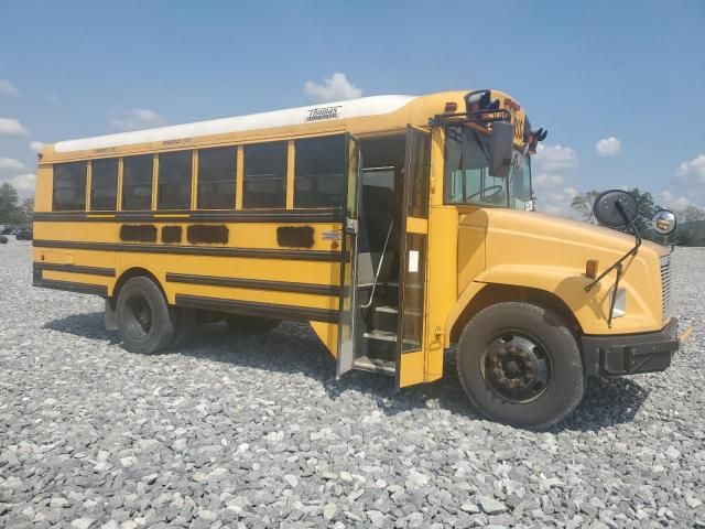 2004 Freightliner Chassis FS65