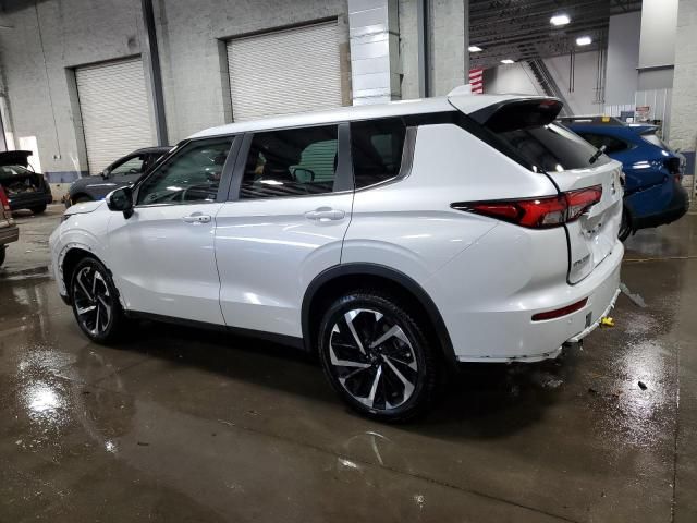 2023 Mitsubishi Outlander SE