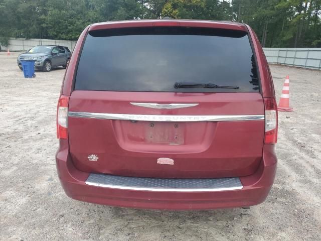 2012 Chrysler Town & Country Touring L