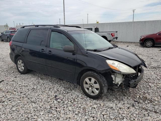 2009 Toyota Sienna CE